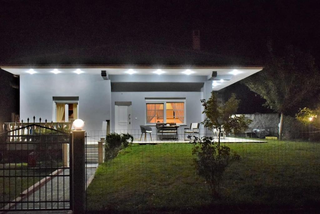 Appartement Deppy'S House Κοντά Στα Λουτρά Πόζαρ à Chrysi Extérieur photo