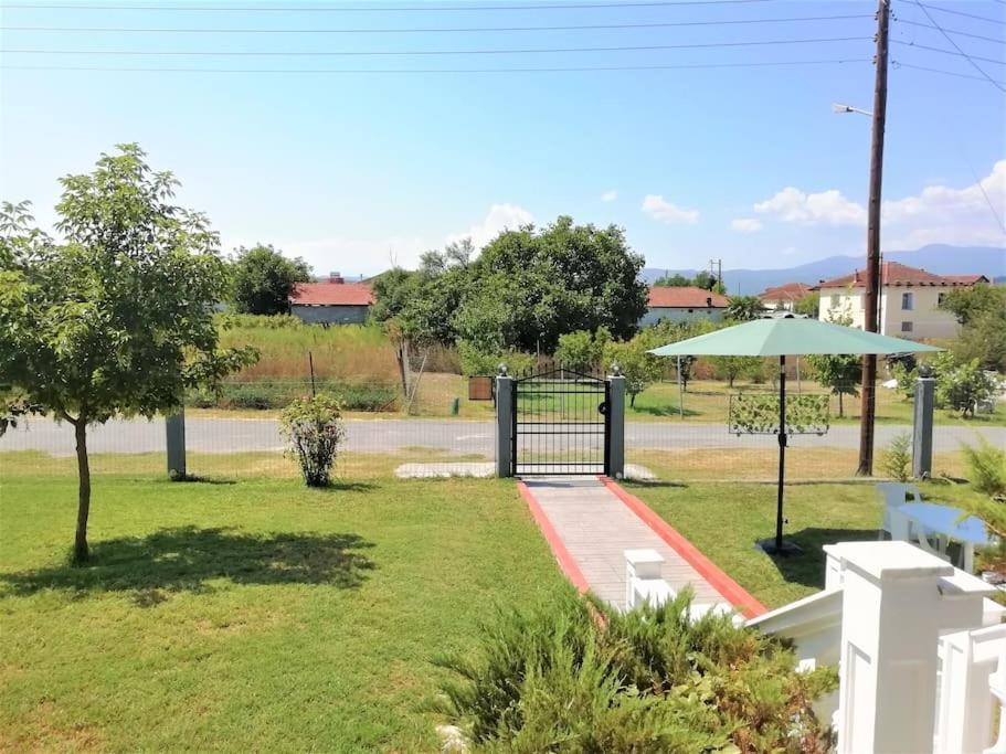 Appartement Deppy'S House Κοντά Στα Λουτρά Πόζαρ à Chrysi Extérieur photo